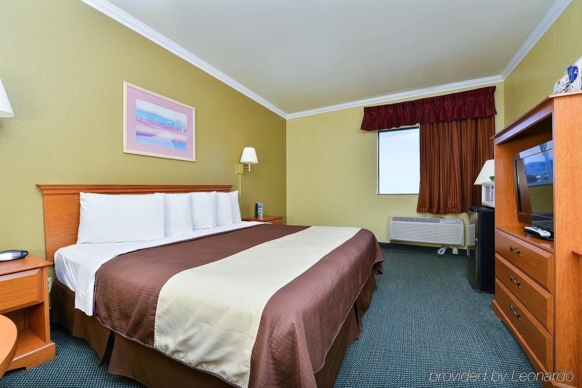 Americas Best Value Inn Prescott Valley Exterior photo