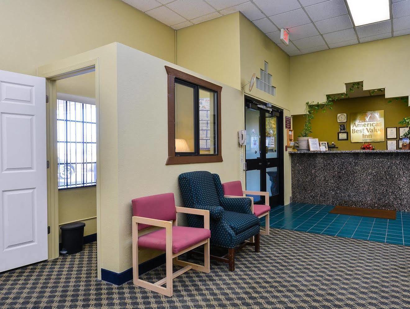 Americas Best Value Inn Prescott Valley Exterior photo