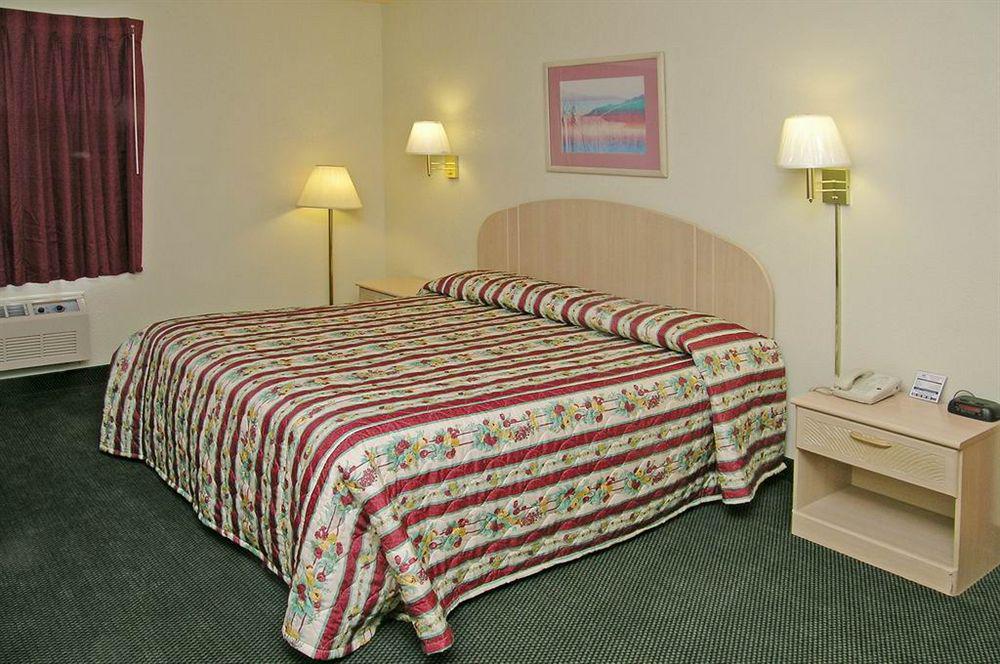 Americas Best Value Inn Prescott Valley Exterior photo