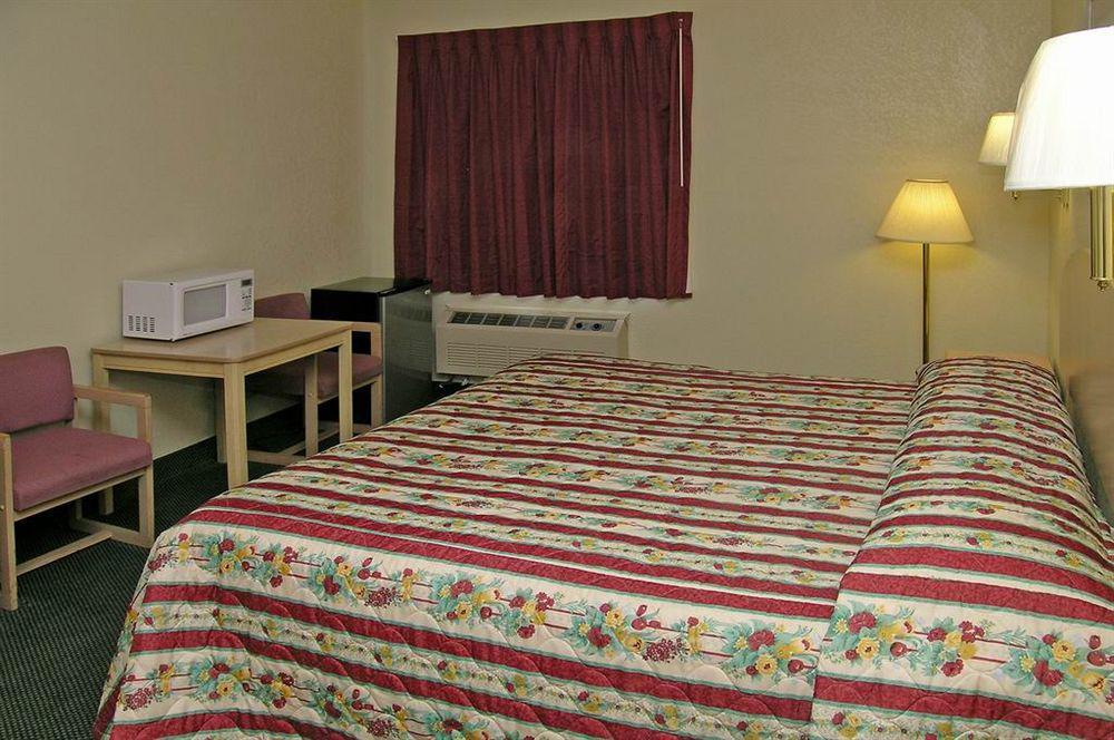 Americas Best Value Inn Prescott Valley Exterior photo